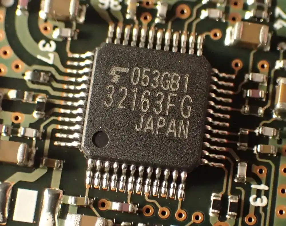 TC32163FG